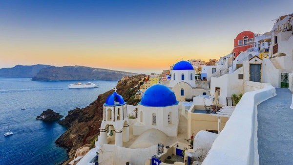 ΗΒ και Ελλάδα υπογράφουν ιστορική τουριστική συνεργασία