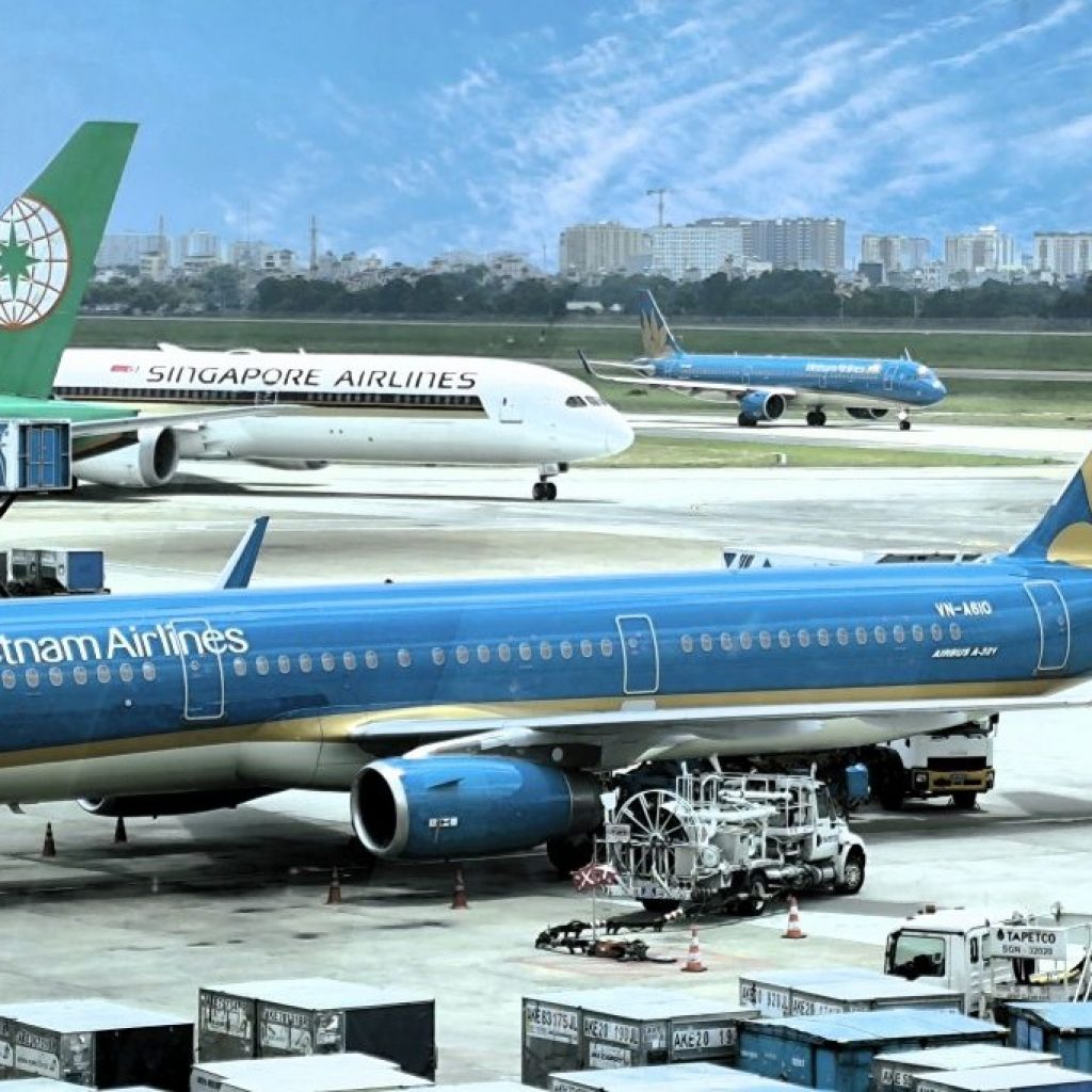 TAN20SON20NHAT20airport